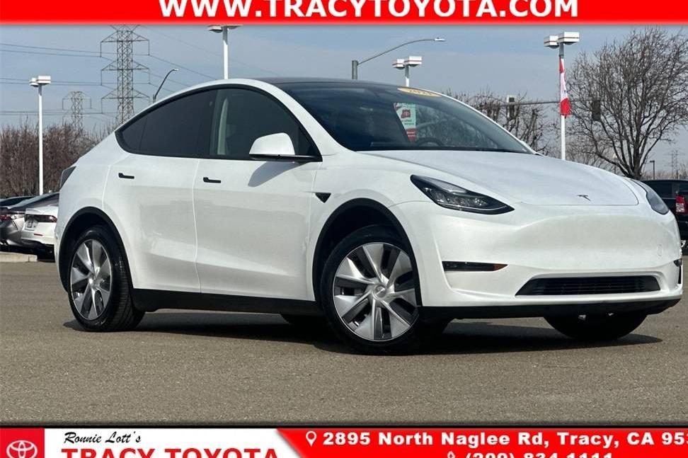 TESLA MODEL Y 2023 7SAYGDEE8PA093923 image